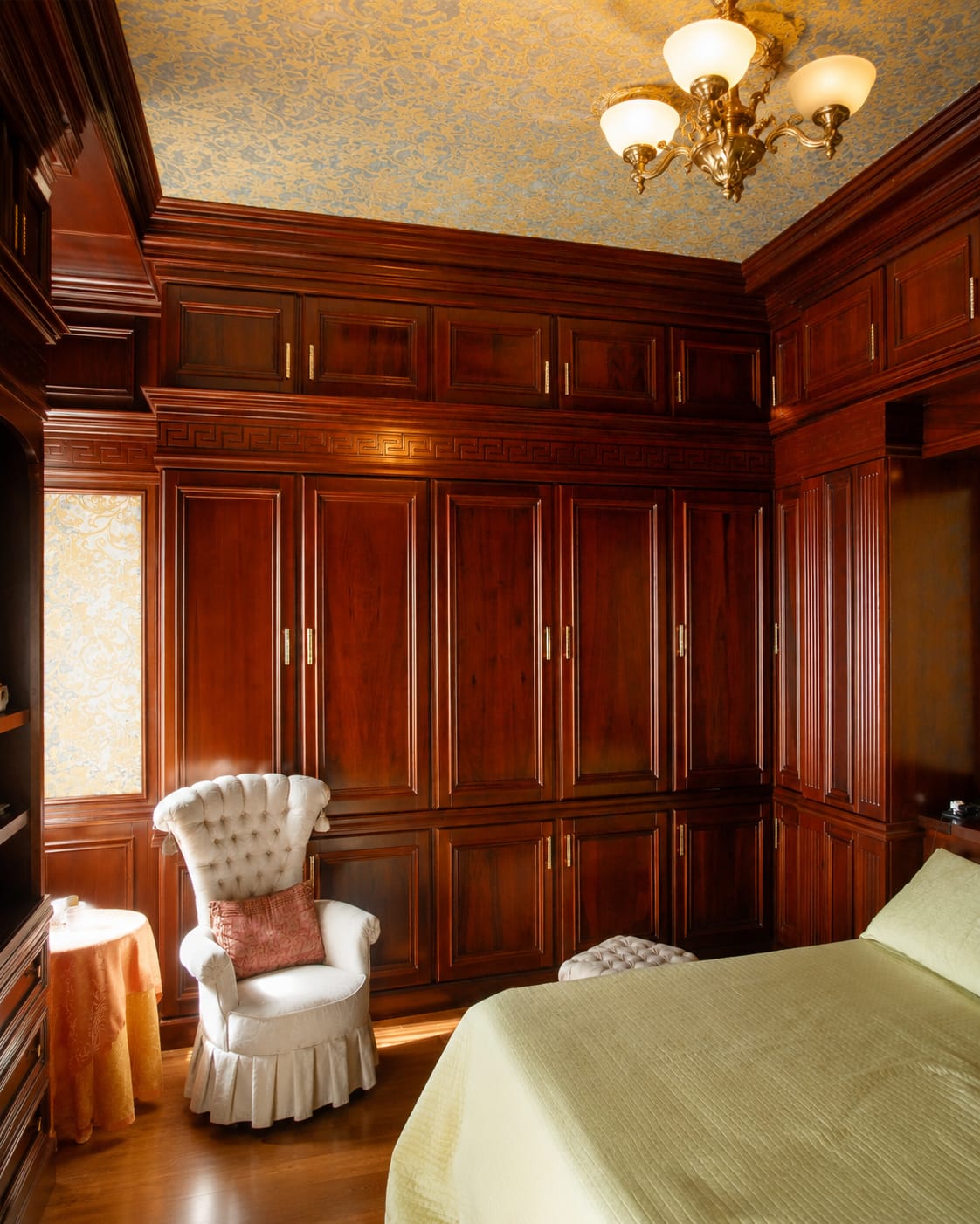 Apartament 2 — bedroom — timber wardrobe wall