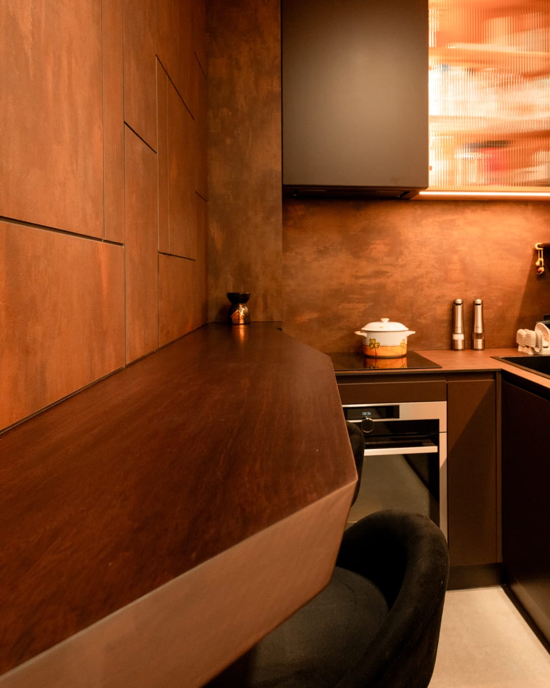 Hotel Splendid — bar — timber counter