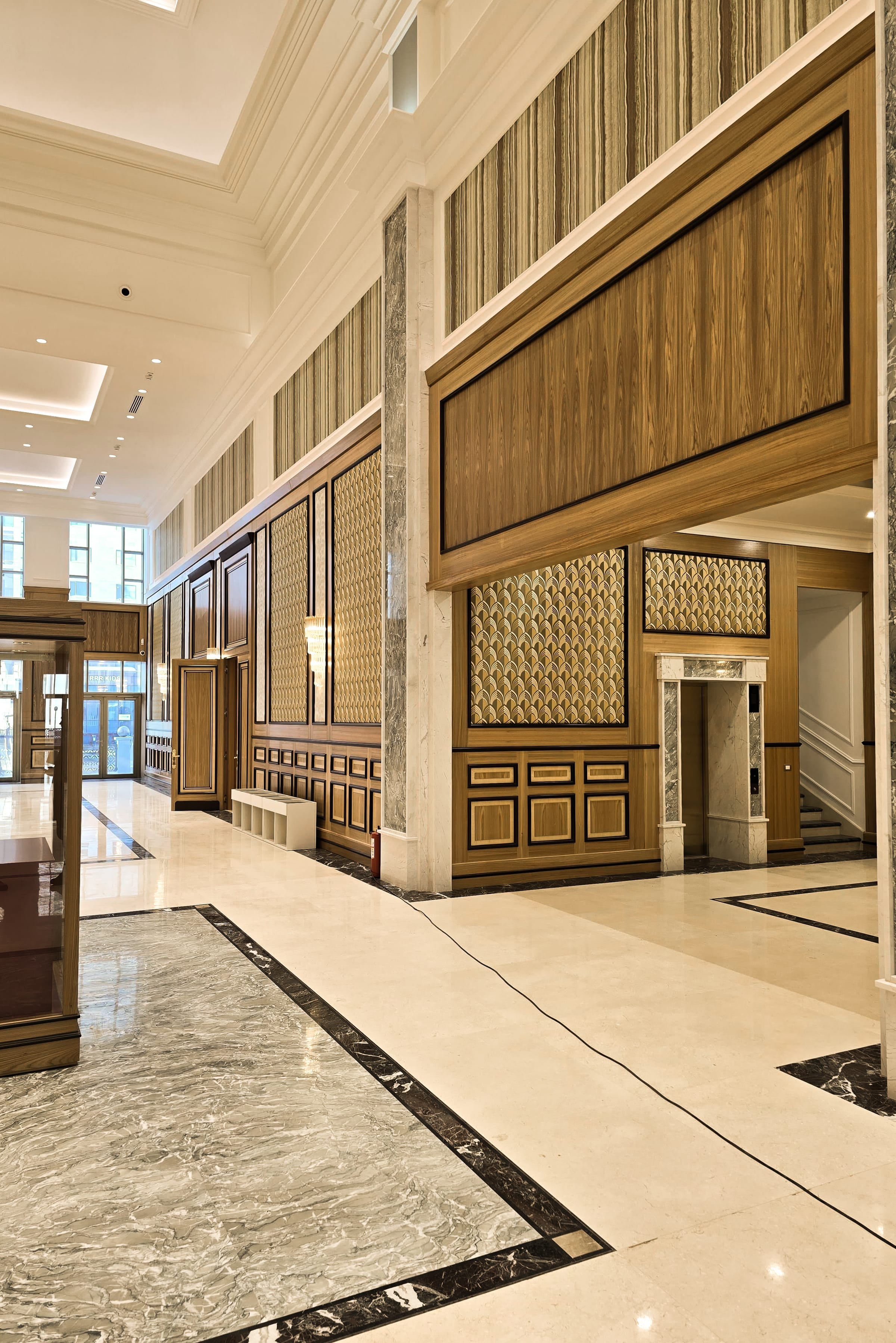 State Archive — ceremonial hall — gold, wide